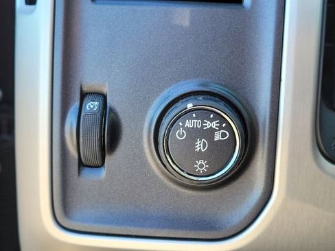Used 2014 GMC Sierra 1500 SLT w/ SLT Preferred Package RWD image 30