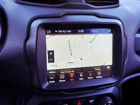 Certified 2022 Jeep Renegade Latitude image 25