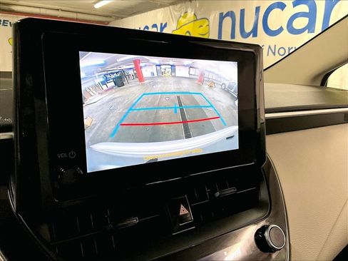 Used 2023 Toyota Corolla LE FWD image 19