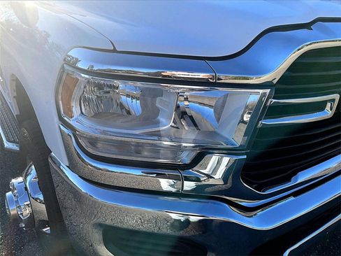 Used 2020 RAM 3500 Big Horn image 29