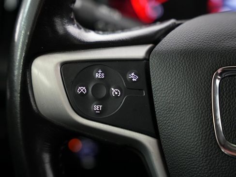 Used 2016 GMC Canyon SLT w/ Driver Alert Package image 12