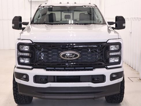 New 2026 Ford F350 Lariat w/ Black Appearance Package AWD/4WD image 4