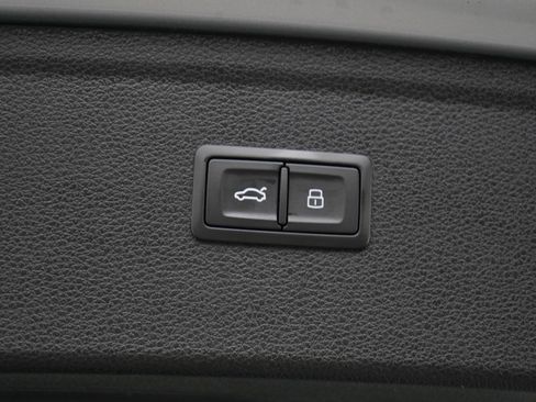 Used 2023 Audi Q5 2.0T Premium Plus w/ Premium Plus Package image 18