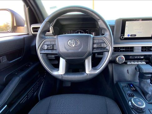 Used 2025 Toyota 4Runner SR5 image 5