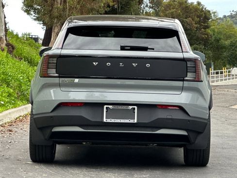 New 2026 Volvo EX30 Cross Country Ultra image 6