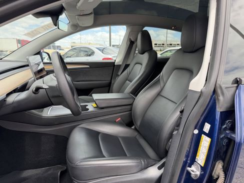 Used 2023 Tesla Model Y AWD image 14