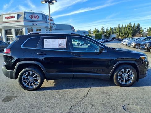 Used 2019 Jeep Cherokee Latitude Plus image 6