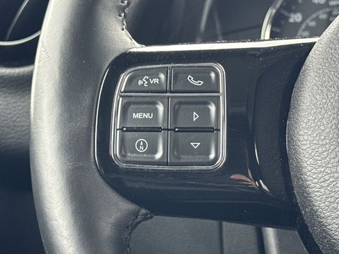 Used 2015 Jeep Wrangler Unlimited Sahara AWD/4WD image 4