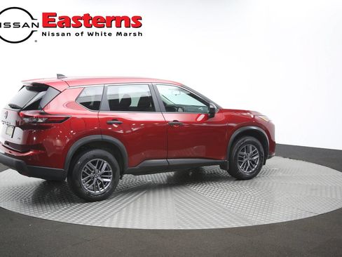Used 2024 Nissan Rogue S AWD/4WD image 44