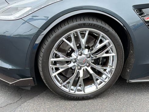 Used 2019 Chevrolet Corvette Z06 RWD image 9