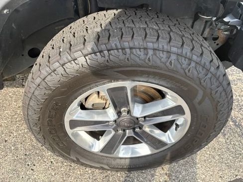 Used 2018 Jeep Wrangler Unlimited Sahara AWD/4WD image 21