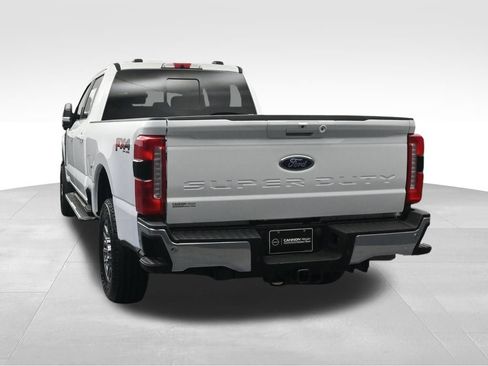 Used 2023 Ford F250 Lariat w/ FX4 Off-Road Package AWD/4WD image 4
