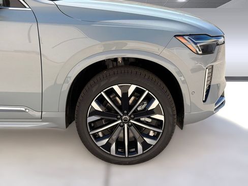 New 2026 Volvo XC90 B6 Ultra w/ Protection Package AWD/4WD image 11