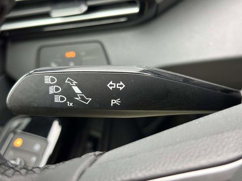 Used 2023 Volkswagen ID.4 Pro S Plus image 21