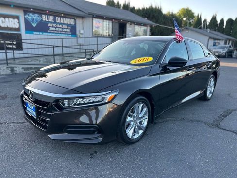 Used 2018 Honda Accord LX image 3