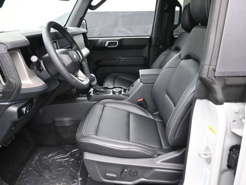 New 2026 Ford Bronco Outer Banks AWD/4WD image 21