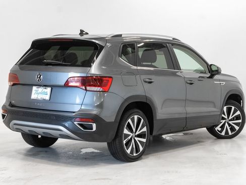 Used 2024 Volkswagen Taos SE FWD image 30