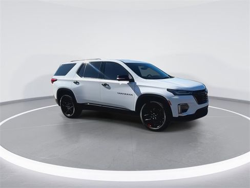 Certified 2023 Chevrolet Traverse Premier w/ Redline Edition image 13