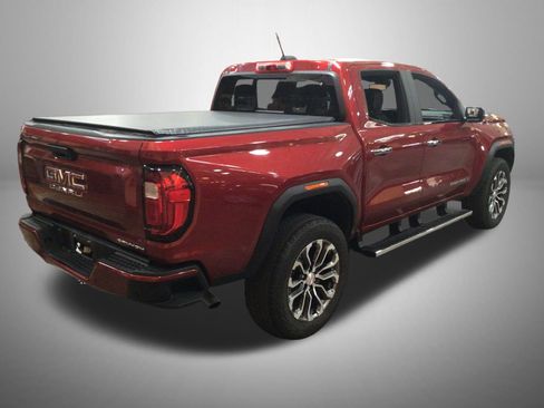 Used 2023 GMC Canyon Denali AWD/4WD image 2