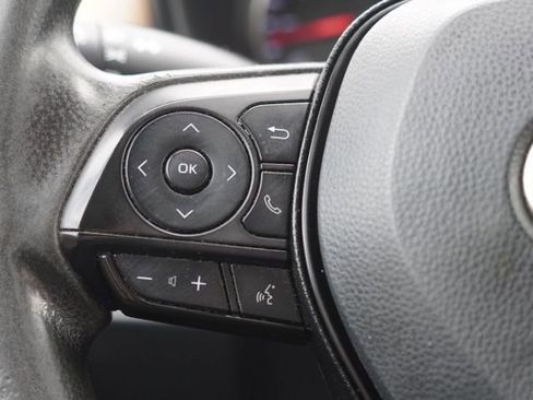 Used 2022 Toyota RAV4 LE FWD image 19