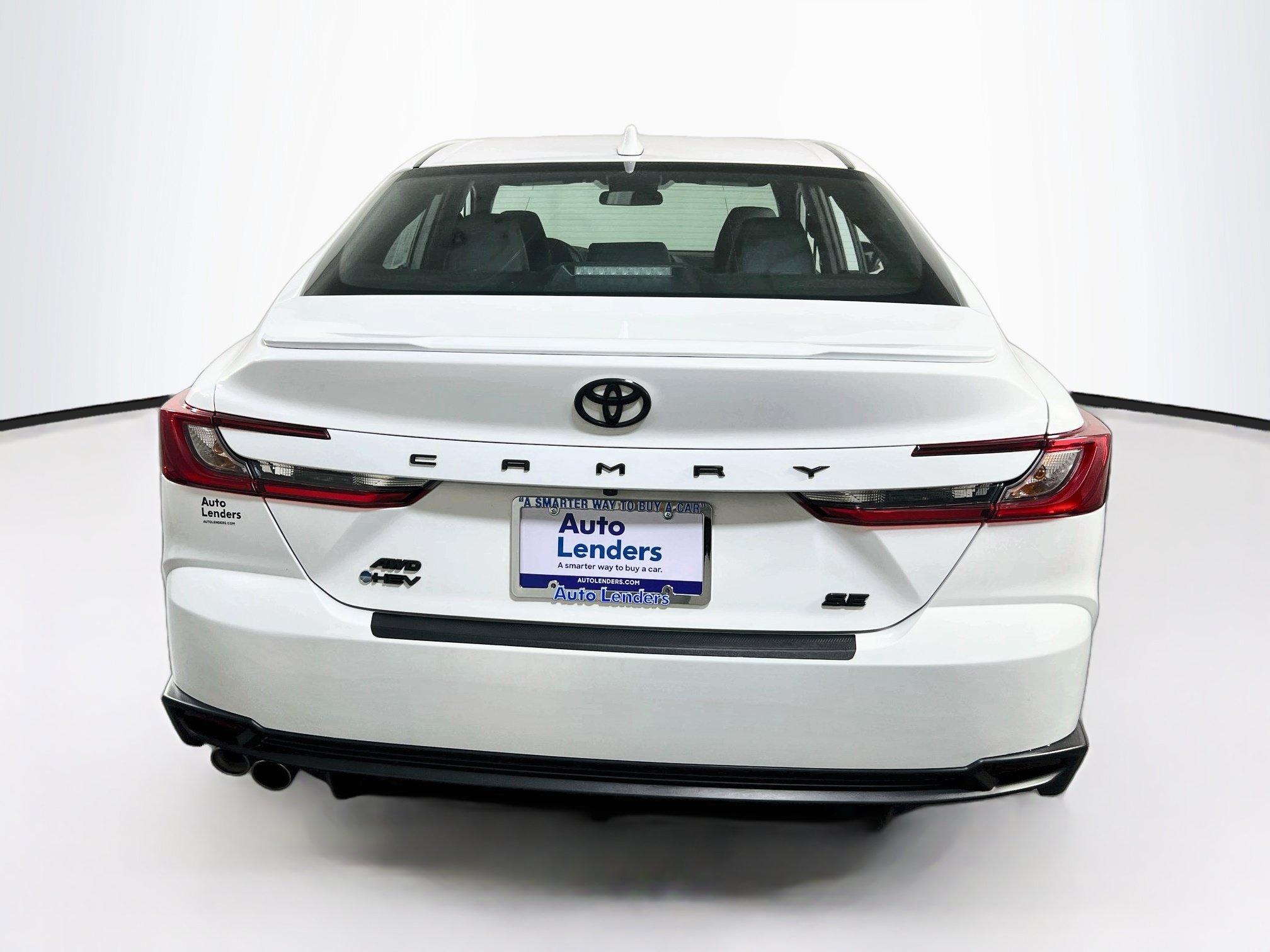 Used 2025 Toyota Camry SE AWD/4WD image 6