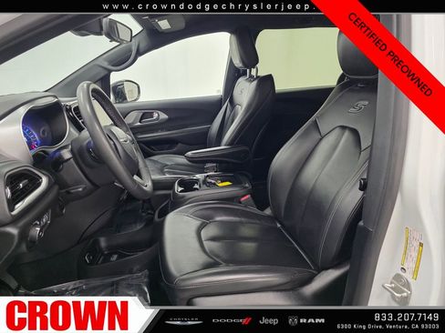 Certified 2024 Chrysler Pacifica Select image 21