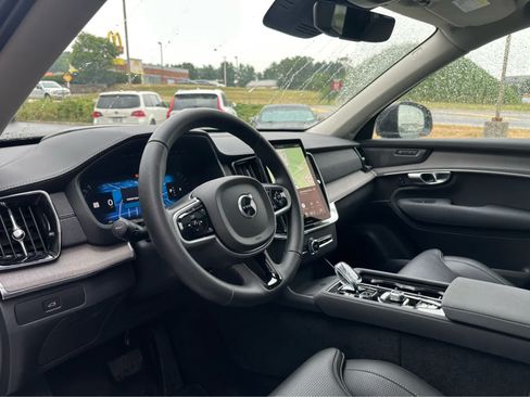Used 2026 Volvo XC90 B6 Ultra AWD/4WD image 9
