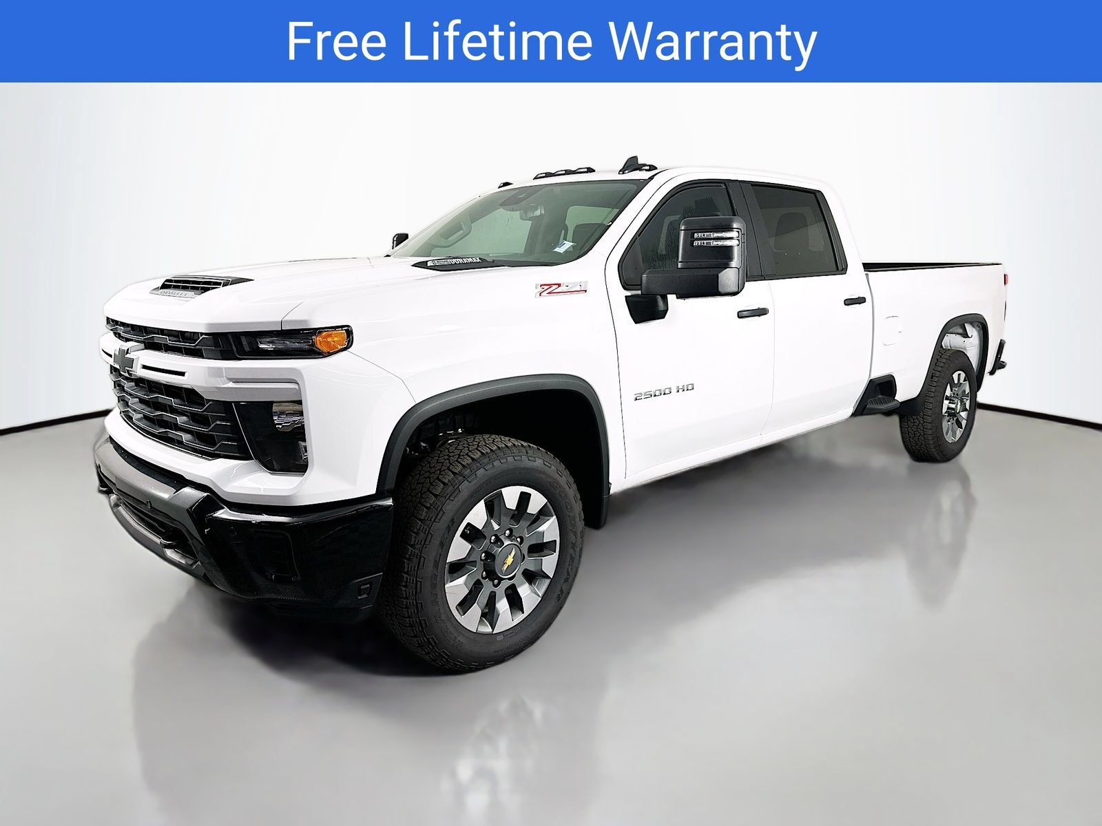 New 2025 Chevrolet Silverado 2500 Custom w/ Custom Value Package AWD/4WD image 4
