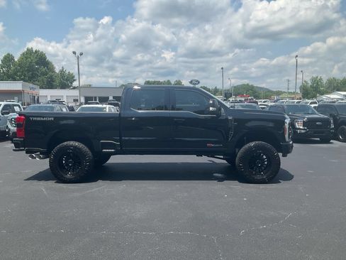 Used 2023 Ford F250 Lariat w/ Lariat Ultimate Package AWD/4WD image 4