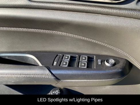 Used 2015 Cadillac SRX Performance w/ Driver Awareness Package image 23