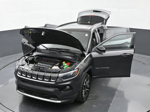 Used 2022 Jeep Compass Limited w/ Sun and Sound Group AWD/4WD image 47