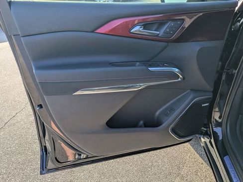 New 2026 Chevrolet Traverse RS FWD image 9