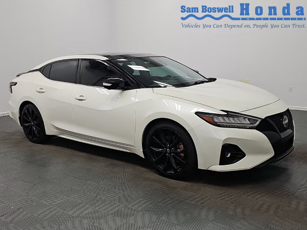 Used 2023 Nissan Maxima SR w/ Sport Mat Group FWD image 1