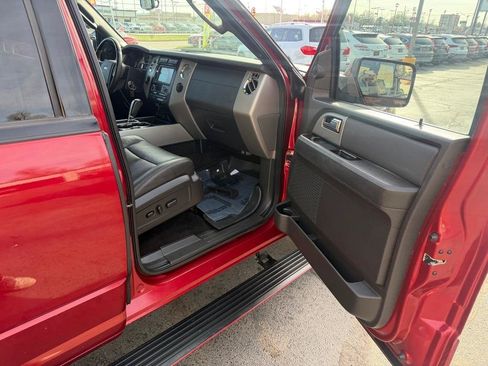 Used 2014 Ford Expedition Limited w/ Equipment Group 301A RWD image 8