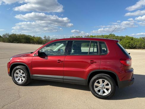 Used 2010 Volkswagen Tiguan S FWD image 49