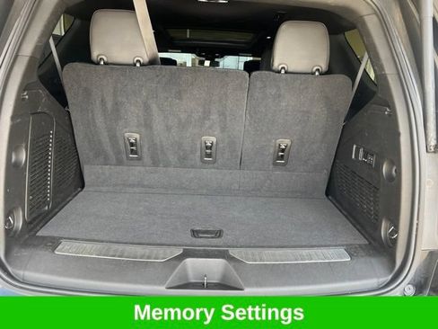 Used 2021 Chevrolet Tahoe RST w/ Luxury Package RWD image 12