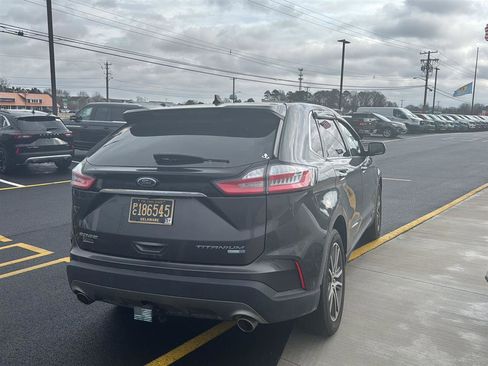 Used 2020 Ford Edge Titanium w/ Equipment Group 301A image 10