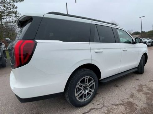 New 2026 Ford Expedition Active AWD/4WD image 2