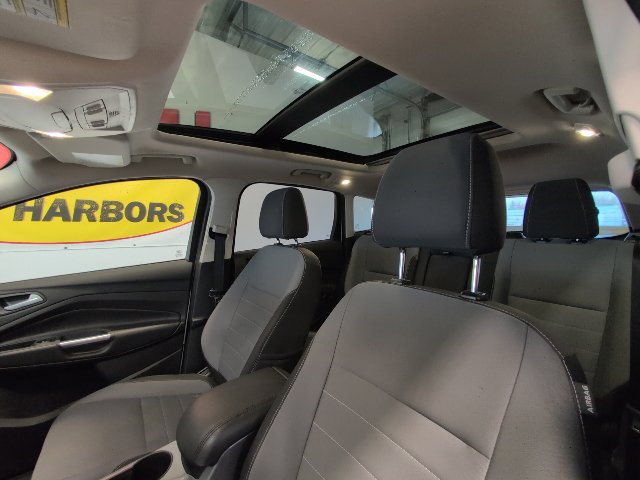 Used 2016 Ford Escape SE AWD/4WD image 29