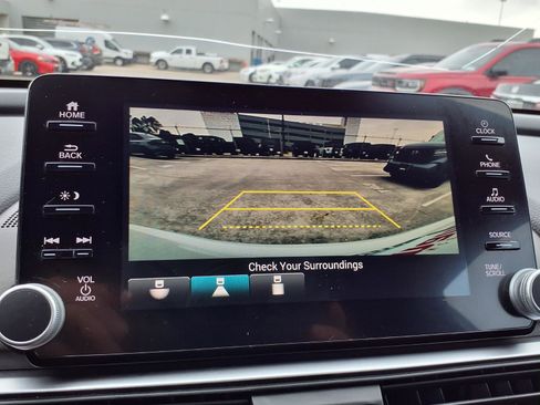 Used 2019 Honda Accord Sport image 5