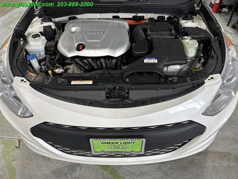 Used 2015 Hyundai Sonata Hybrid image 12
