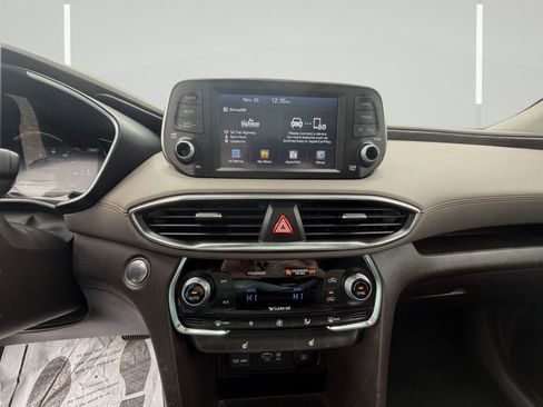 Used 2019 Hyundai Santa Fe Limited image 17