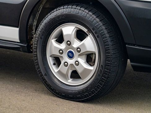 Used 2019 Ford Transit 150 XLT image 7