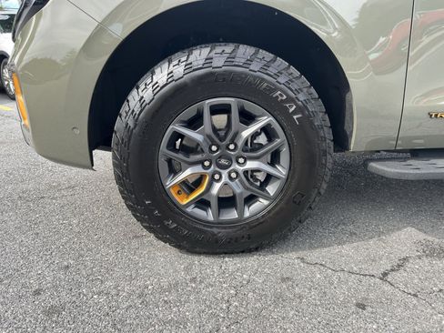 Used 2025 Ford Expedition Tremor AWD/4WD image 12