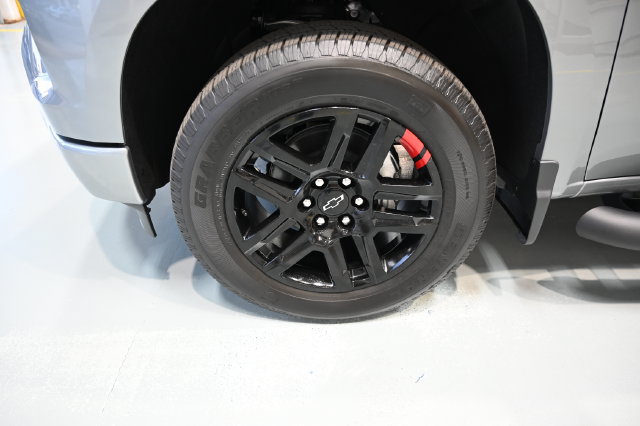 New 2026 Chevrolet Silverado 1500 RST w/ Redline Edition AWD/4WD image 34