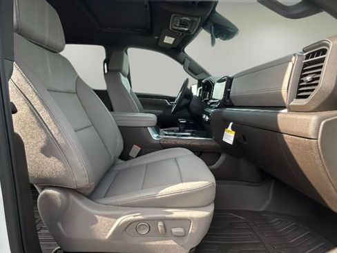 Used 2025 GMC Sierra 1500 SLT w/ SLT Premium Plus Package image 12