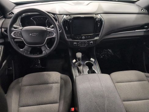 Used 2023 Chevrolet Traverse LT AWD/4WD image 7
