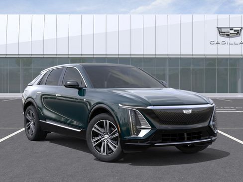 New 2026 Cadillac Lyriq Luxury RWD image 7