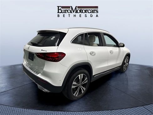 Used 2025 Mercedes-Benz GLA 250 4MATIC image 5