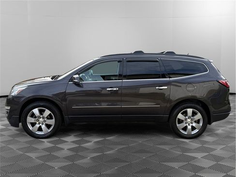 Used 2014 Chevrolet Traverse LTZ image 2